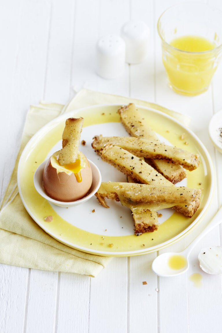 New British Lion egg press advert emphasises food safety credentials