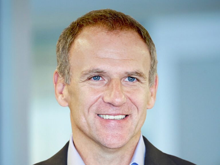Boris Johnson appoints former Tesco chief executive to advise on supply chain problems