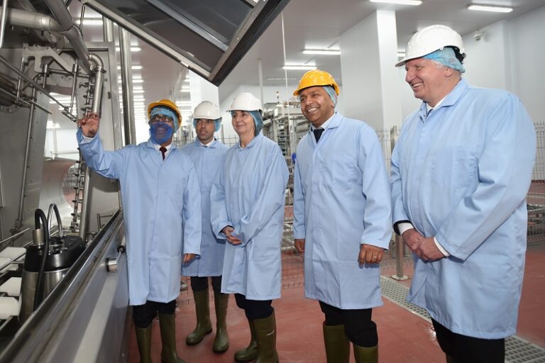 Ministers and Mayor welcome investment in Wrexham poultry plant