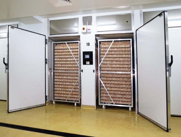 Cabinet offers uniform temperature with improved insulation