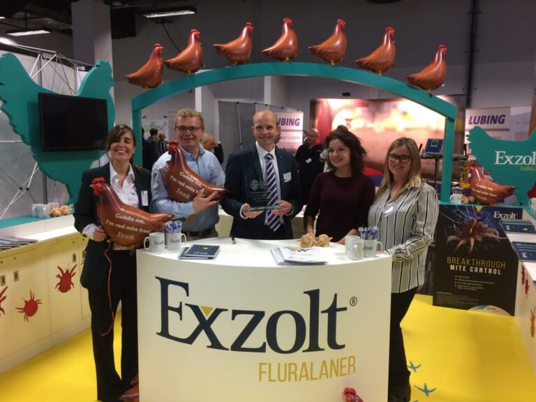 Red mite treatment wins award at egg producers’ conference