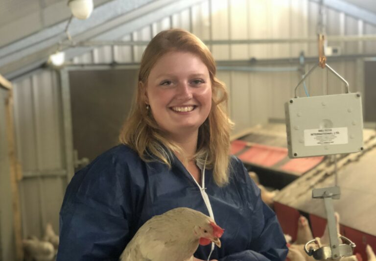 Gloucestershire poultry specialist Harriet Smith wins training grant