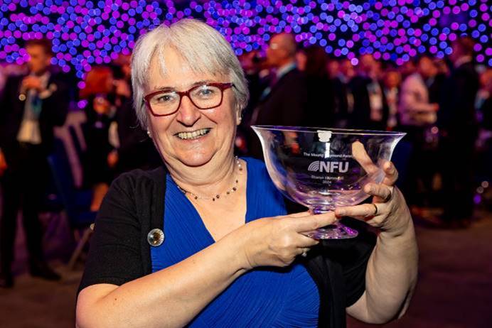 Welsh poultry farmer wins Meurig Raymond Award