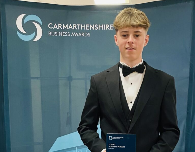 Young poultry farmer wins business award at just 16